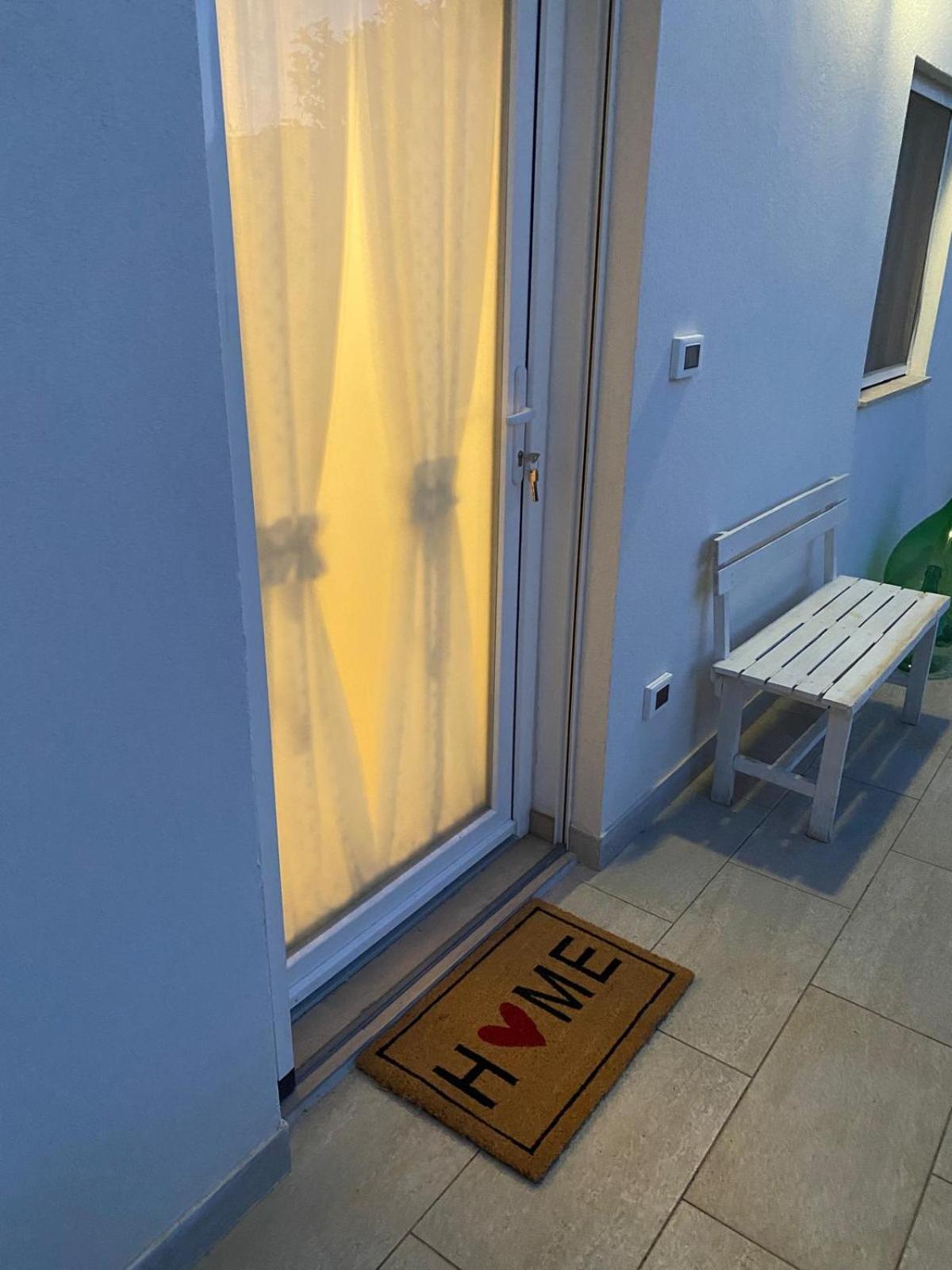 Brezza Marina Appartement Tarente Buitenkant foto